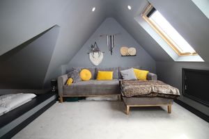 Photo 25- click for photo gallery